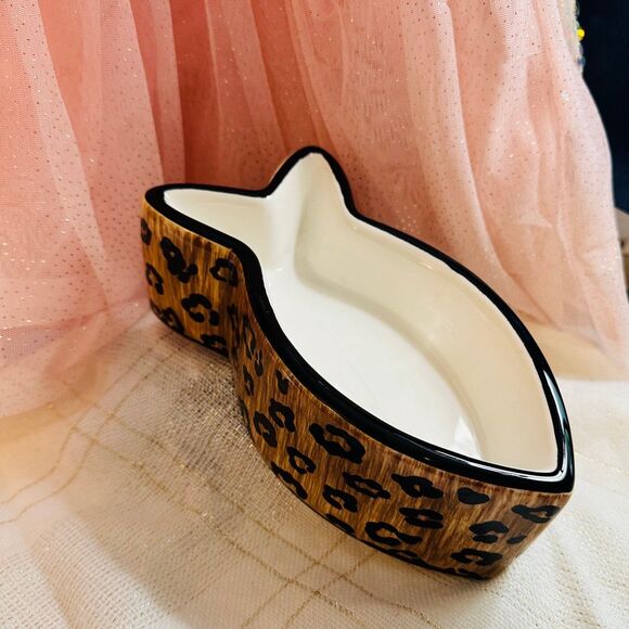 Ceramic Cat Food Bowl - Picture 7 of 10